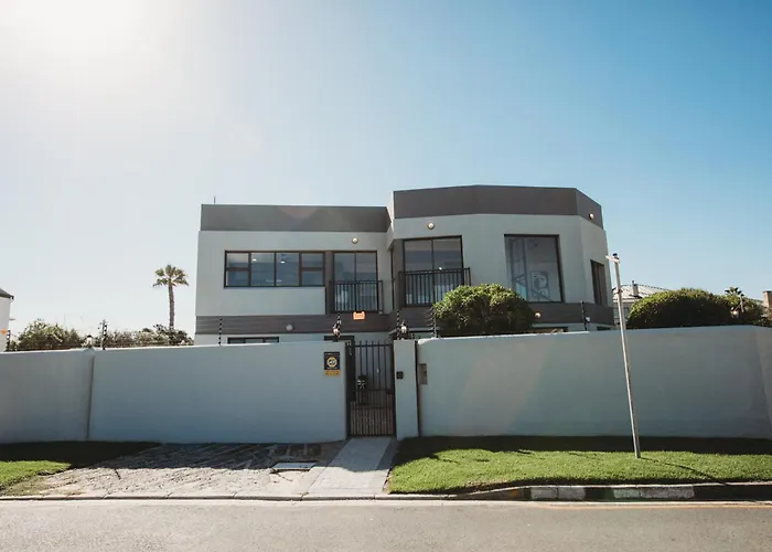 Wave Inn Guesthouse Cape Town