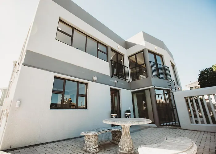 Wave Inn Guesthouse Cape Town