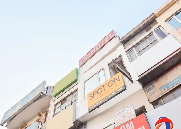 Spot On 36686 Hotel Om Shanti Palace Chandigarh