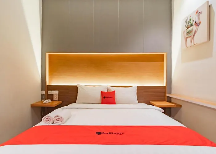 Reddoorz Plus @ Doorman Guest House Bandung