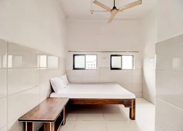 Hotel O Sargam Lodging And Boarding Ulhasnagar