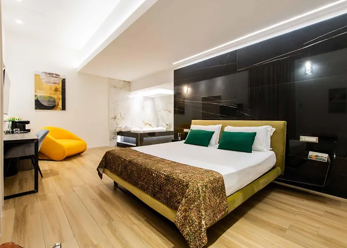 Municipio Luxury Suite Naples
