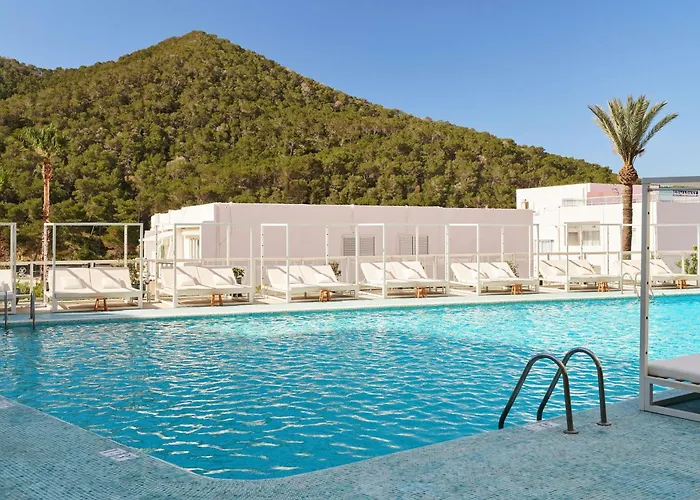 Hyde Hotel Ibiza Beach Resort By Accor Cala Llonga 