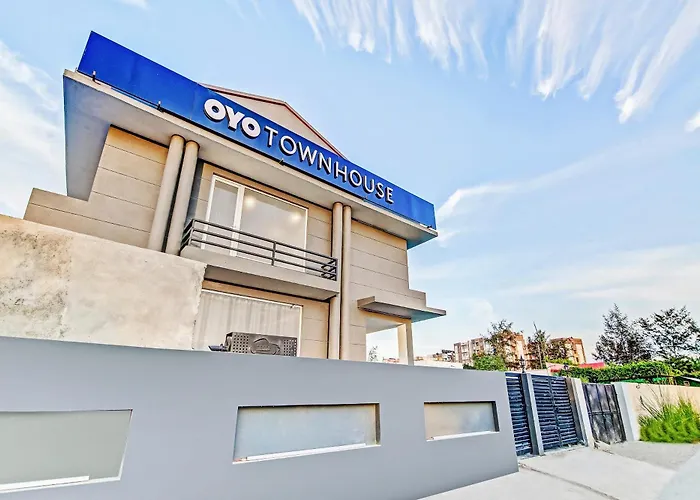Townhouse Knowledge Park ||| Near Sharda University Greater Noida