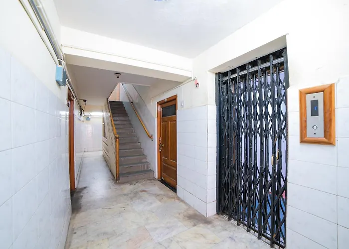 Hotel O Sree Radha Lodge Near Snow World Hyderabad