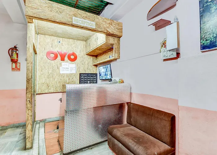 Capital O Honey Hotel Raipur 