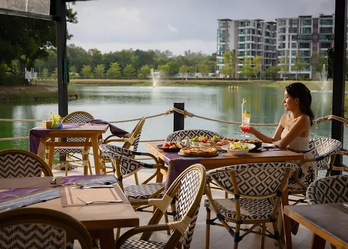 Wyndham Phuket Airport Hotel Nai Yang