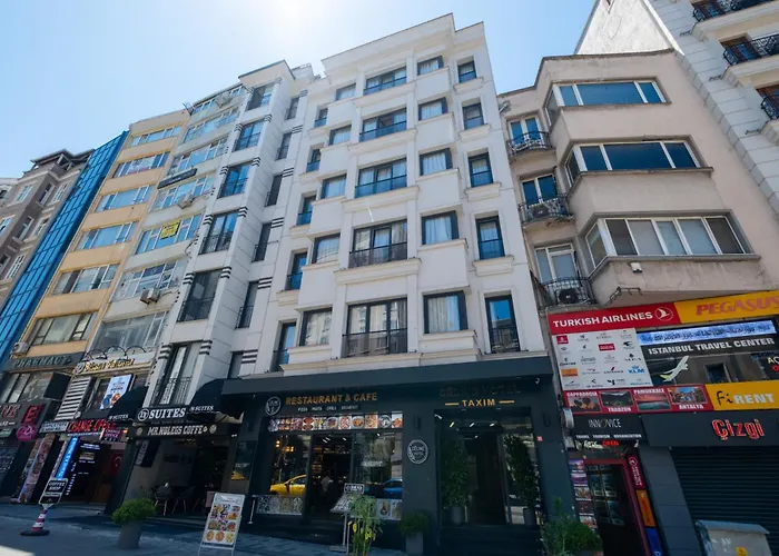 Celine Hotel Taxim Istanboel