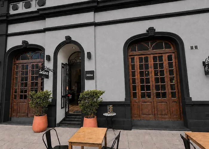 Selina Salta Hotel