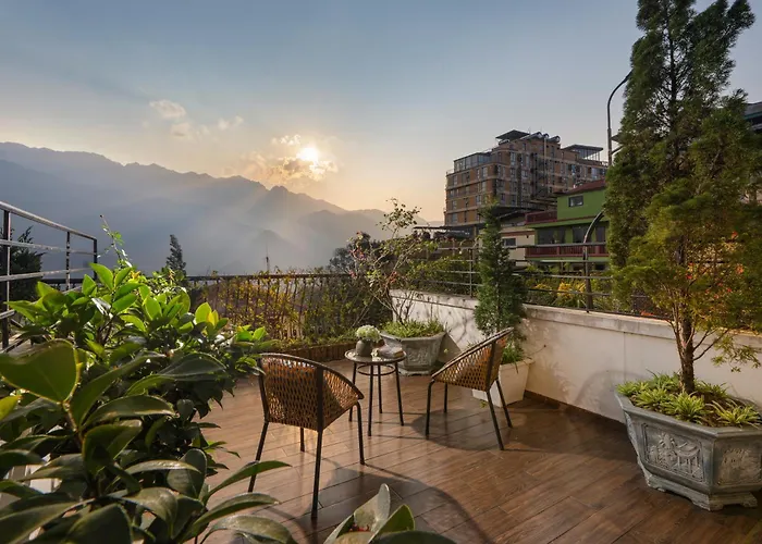 Delasol Sapa - Central Boutique Hotel