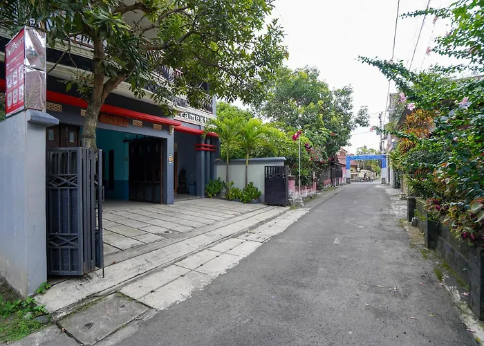 RedDoorz Syariah near Monumen Jogja Kembali Hotel Yogyakarta