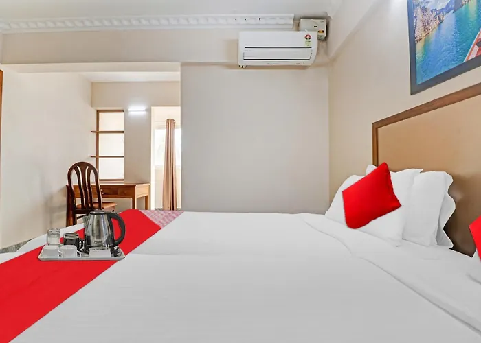 Hotel O Poptavern Premium Thiruvananthapuram