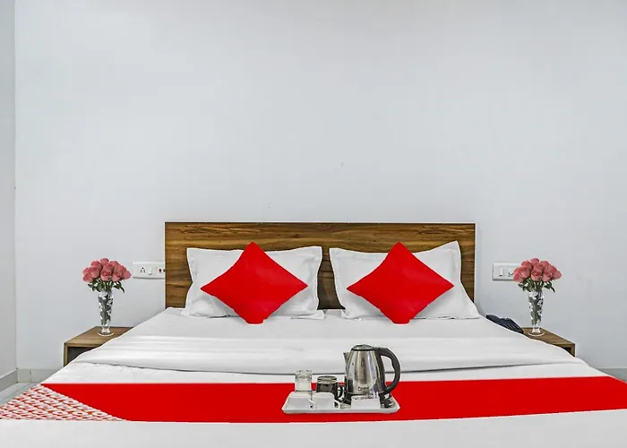 Hotel O Weekend Rooms Surat