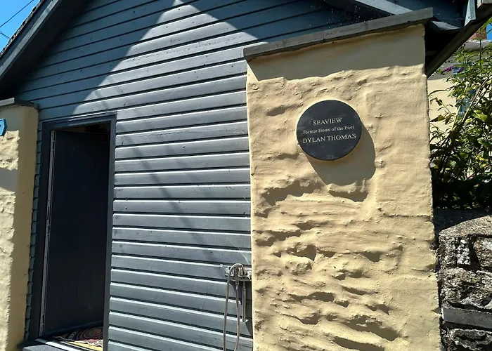 Dylan Thomas Sea View Bed & Breakfast Laugharne