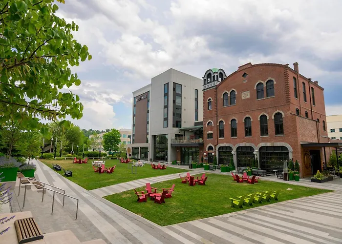 Hotel West & Main Conshohocken, Tapestry Collection Hilton