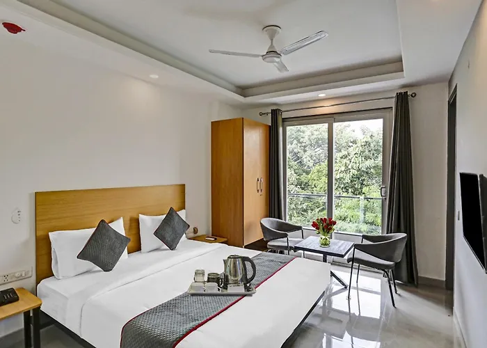 Townhouse Hotel Royal Oak Gurgaon