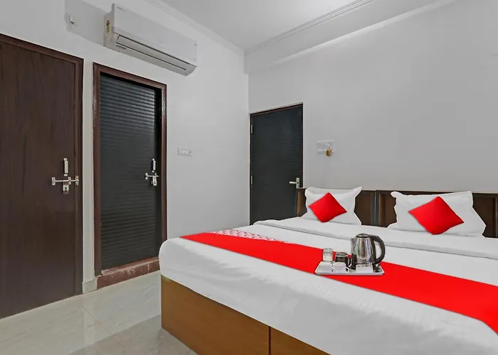 Hotel O Sai Galaxy Hotel & Restaurant Kanpur