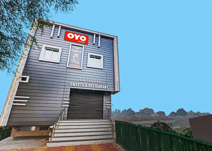 Hotel O Sai Galaxy Hotel & Restaurant Kanpur