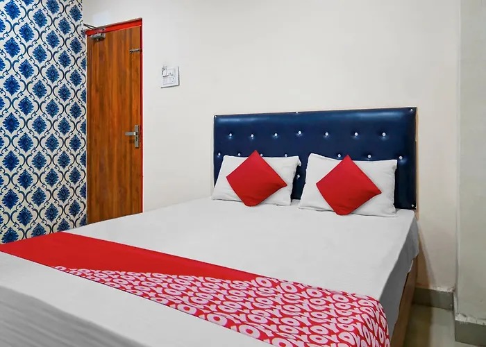Hotel O Titanic Bhilai
