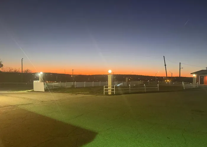 Holiday Host Motel & Rv Park Sonora