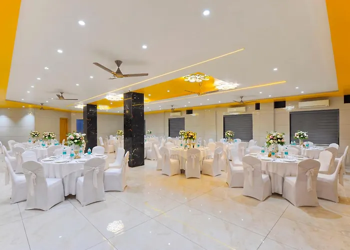 Clarks Collection Somnath Hotel