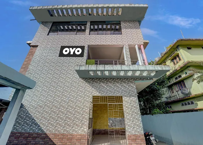 Hotel O Home Trimurti Guest House Guwahati