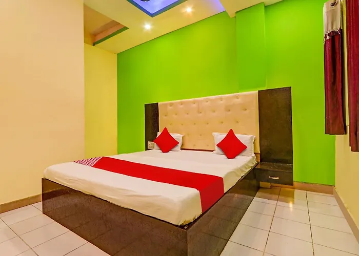 Oyo Flagship Hotel Samruddhi Lodge Nirmal 