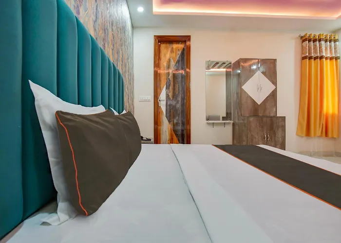 Collection O R Burj Hotel Dera Bassi