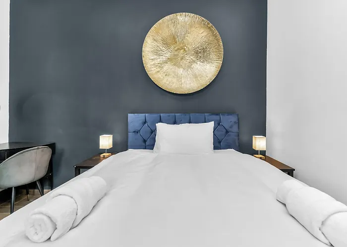 G Eighty Four Aparthotel London