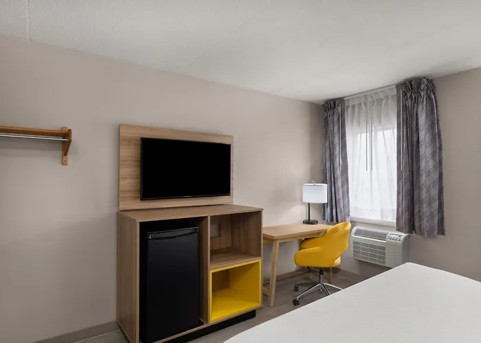 Days Inn By Wyndham Mandan Bismarck Area