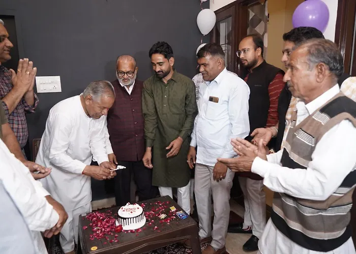 New Hotel Rajwada Best Hotel In Ganganagar