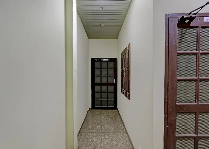Hotel O Shiv Guest House Bhiwani