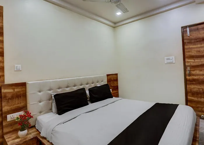 Spot On Sai P Guest House Varanasi