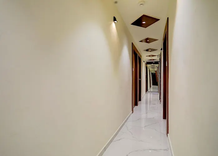 Hotel O Sun Light Ahmedabad