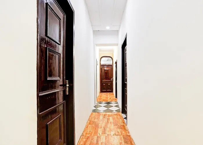 Hotel O Kiiza Stay House New Delhi