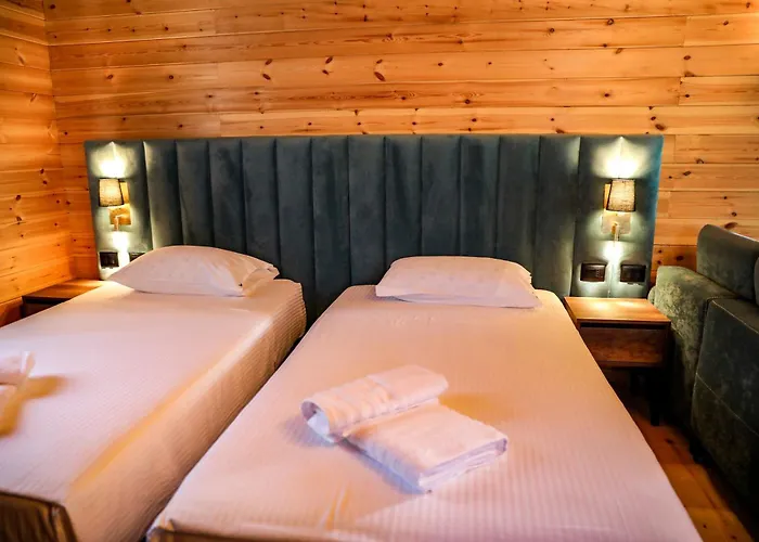 Bujtina Kapinova Hotel Berat