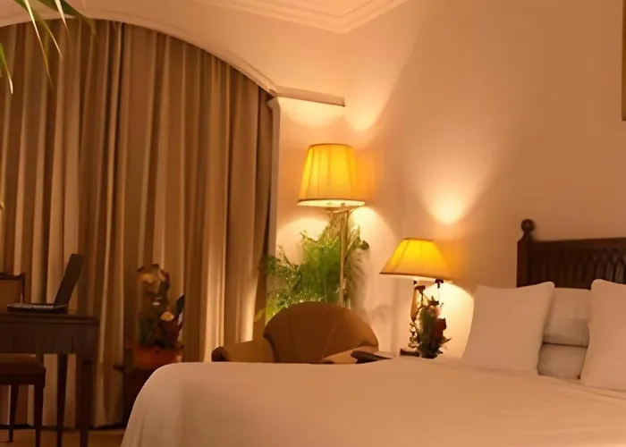 Hotel Ruposhi Bangla Dhaka