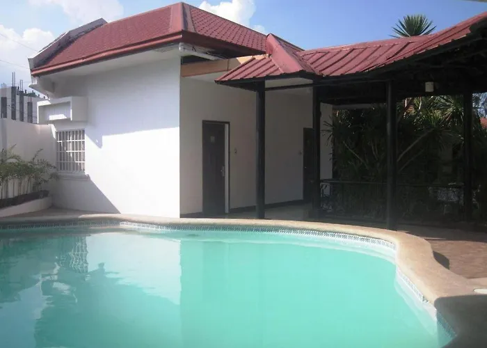 Alicia Hotel & Restaurant Legazpi