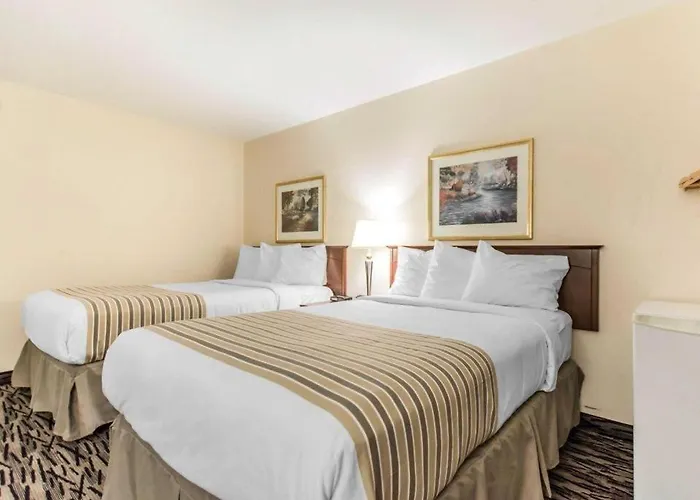 Econo Lodge New Liskeard