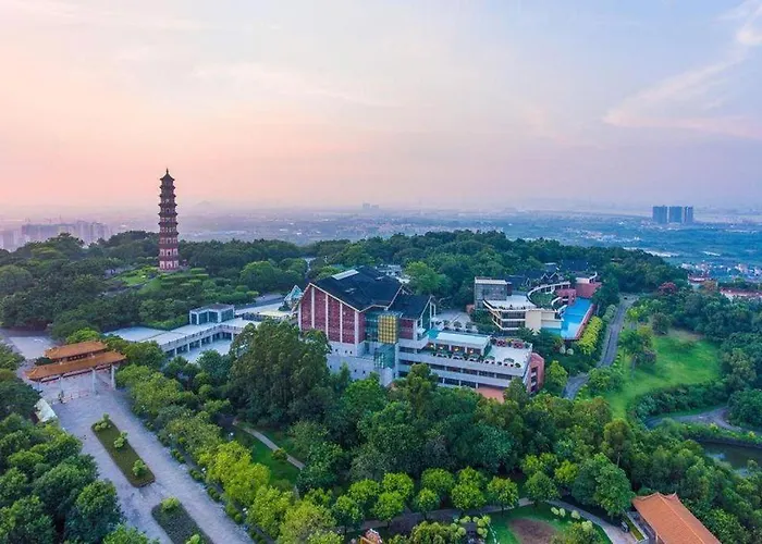 Lotus Hill Yuehai Hotel Guangzhou