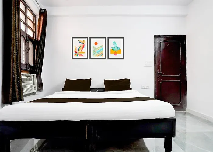 Hotel O Aarav Residency Greater Noida