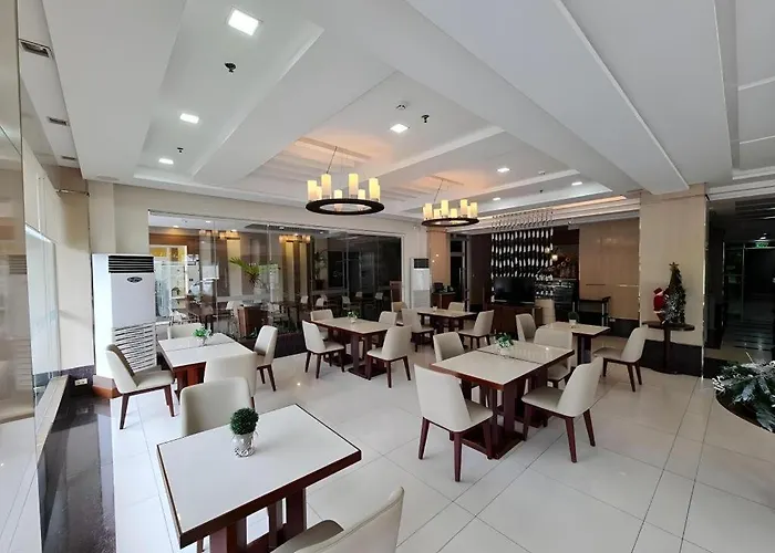 Smallville 21 Hotel Iloilo City