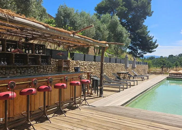 Suite Piscine Valensole