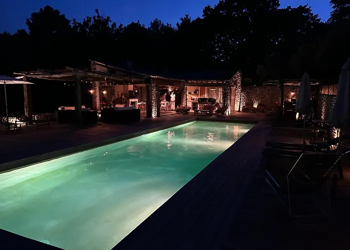 Suite Piscine Valensole