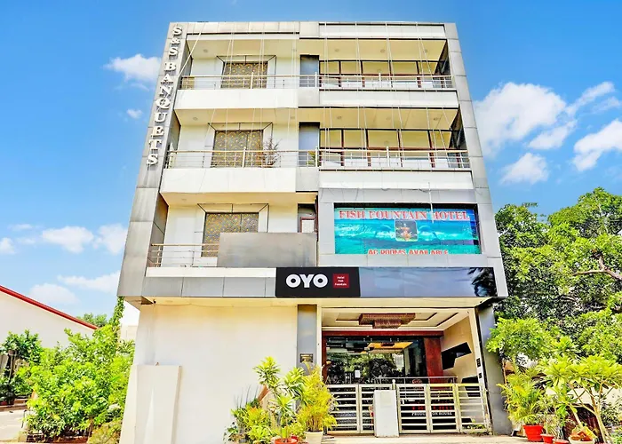 Hotel O Fish Fountain Hotel Lucknow