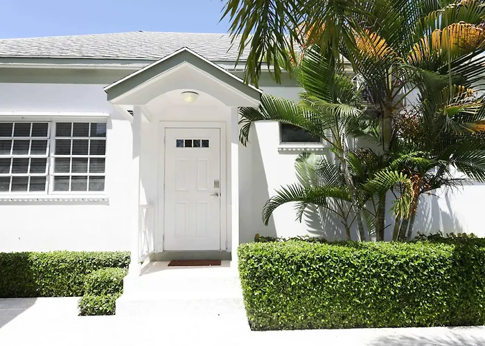 Silk Cotton Villas Nassau