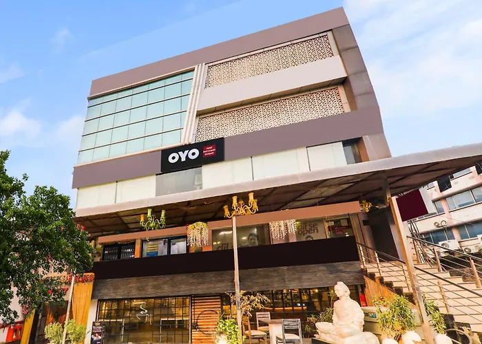 Super Hotel O Red Carpet Hotel & Banquet Gorakhpur