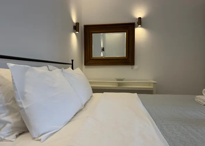 Douskos Uptown Living Hotel Hydra 