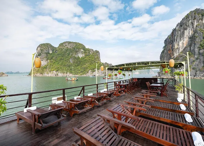 Garden Bay Classic Cruise Hạ Long