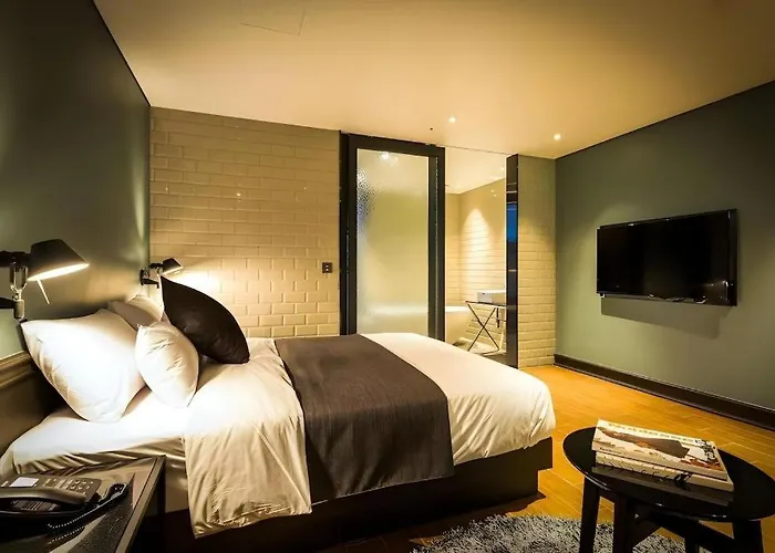 Trang Blue Hotel Seoul